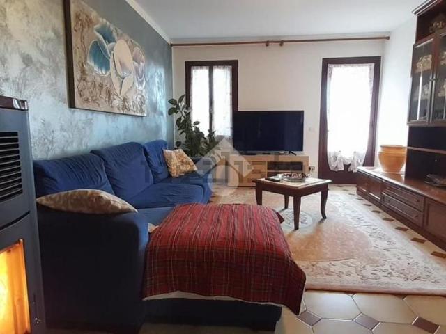Appartamento in vendita di 132 m² in Via Barco, 40