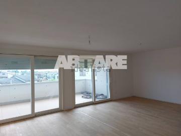 Appartamento in vendita di 132 m² in Via Ghirada, 105
