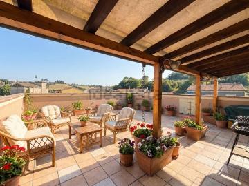 Appartamento in vendita di 132 m² in Via Giacomo Leopardi, 5