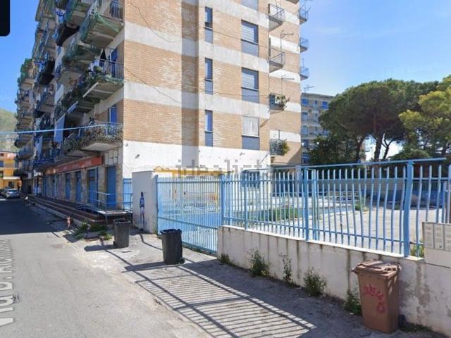 Appartamento in vendita di 132 m² in Via D. Alemanno