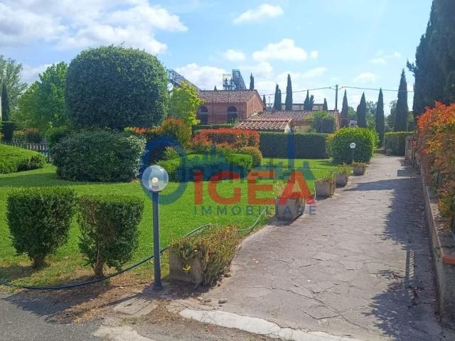 Appartamento in vendita di 132 m² in Via della Steccaia