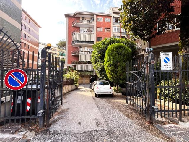 Appartamento in vendita di 132 m² in Via Edoardo Nicolardi