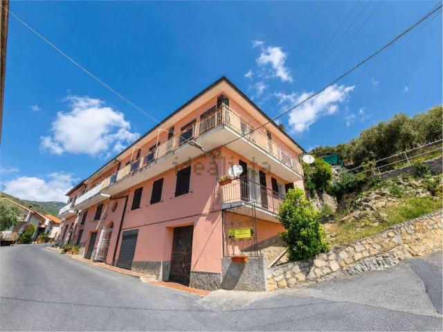 Appartamento in vendita di 132 m² in Via Faraldi, 86
