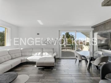 Appartamento in vendita di 132 m² in Via Francesco Baracca, 3