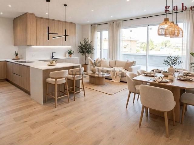 Appartamento in vendita di 132 m² in Via Isonzo