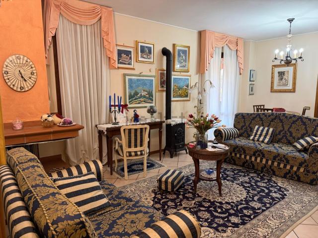 Appartamento in vendita di 132 m² in Via Monsignore Alberto Gori