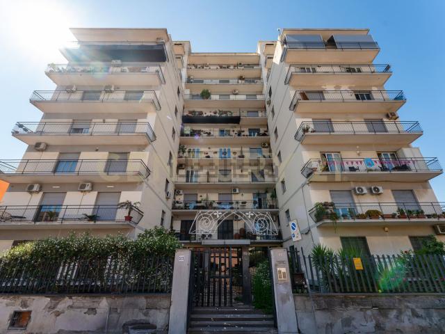 Appartamento in vendita di 132 m² in Via Messina, 523