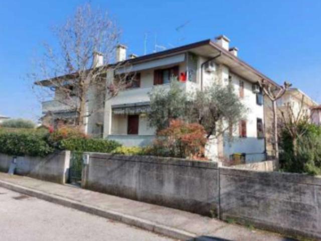 Appartamento in vendita di 132 m² in Via Michelangelo Buonarroti