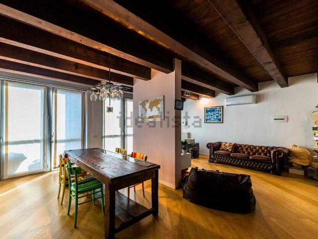 Appartamento in vendita di 132 m² in Via Nazario Sauro