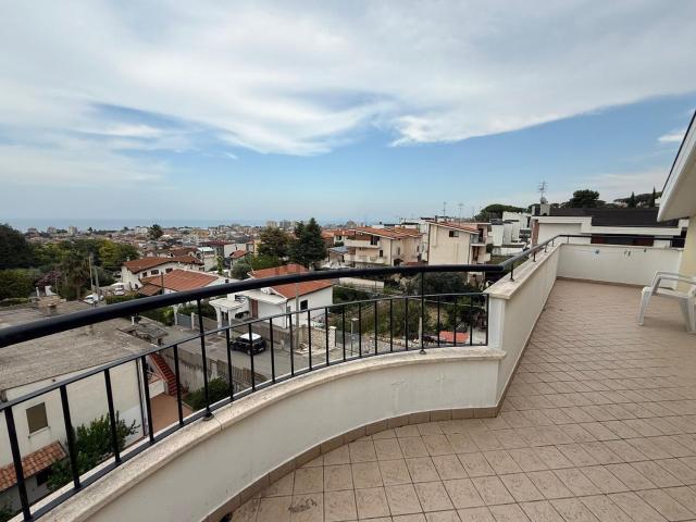 Appartamento in vendita di 132 m² in Via Nicolò Tommaseo