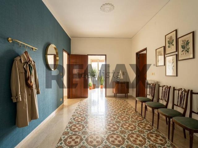 Appartamento in vendita di 132 m² in Via Papi, 4