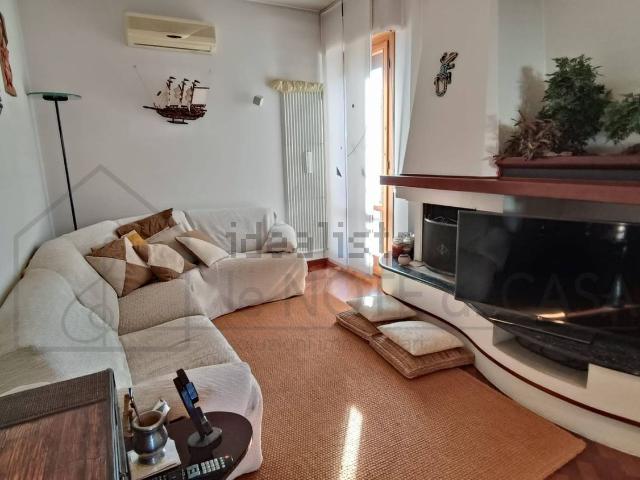 Appartamento in vendita di 132 m² in Via Pastrengo, 40