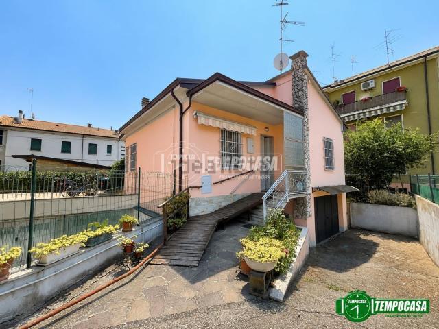Appartamento in vendita di 132 m² in Via Pietro Cella, 28