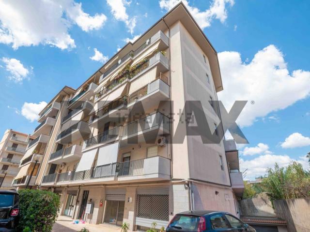 Appartamento in vendita di 132 m² in Via Resistenza Partigiana, 55