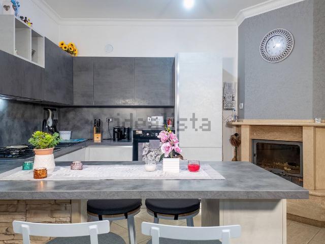 Appartamento in vendita di 132 m² in Via Valle Raina, 1