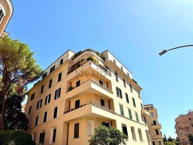 Appartamento in vendita di 132 m² in Via Vittorio Locchi