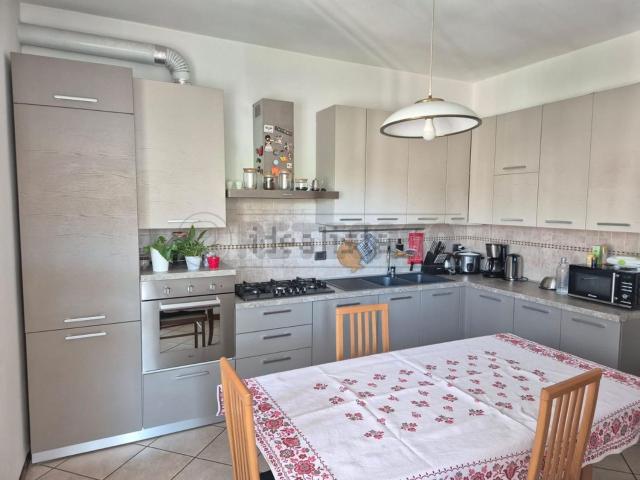 Appartamento in vendita di 132 m² in Via Zardo Giuseppe, 4
