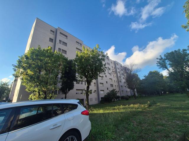 Appartamento in vendita di 132 m² in Viale Lazio, 36
