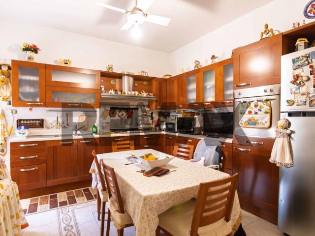 Appartamento in vendita di 132 m² in Viale Nitta, 17