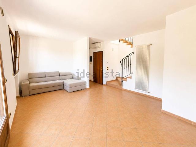 Appartamento in vendita di 132 m² in Strada Ca&apos  Balbi, 339