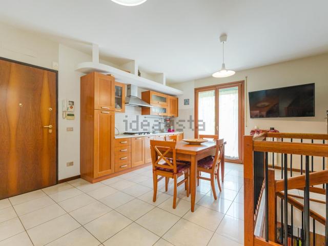 Appartamento in vendita di 133 m² in Via Combattenti per l&apos Italia, 8
