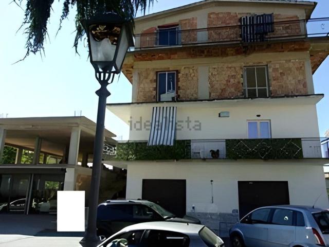 Appartamento in vendita di 133 m² in Via Cona