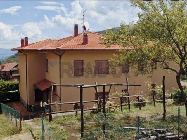 Appartamento in vendita di 133 m² in Via Cameronci, 26