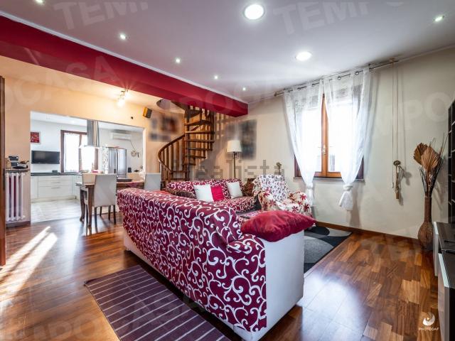 Appartamento in vendita di 133 m² in Via Case Nuove