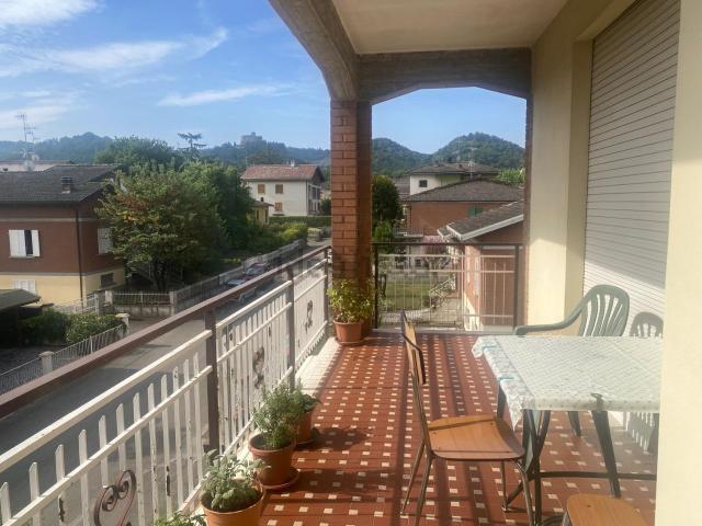 Appartamento in vendita di 133 m² in Via A. Canepari, 9