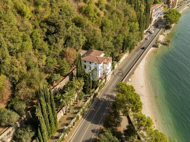 Appartamento in vendita di 133 m² in Via Bornico