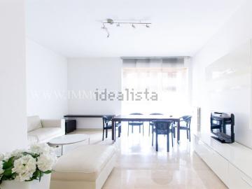 Appartamento in vendita di 133 m² in Via G. Pascoli, 1
