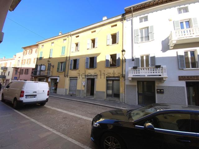 Appartamento in vendita di 133 m² in Via Giuseppe Garibaldi, 10