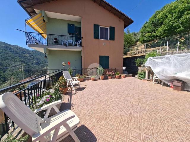 Appartamento in vendita di 133 m² in Via della Rovere, 35