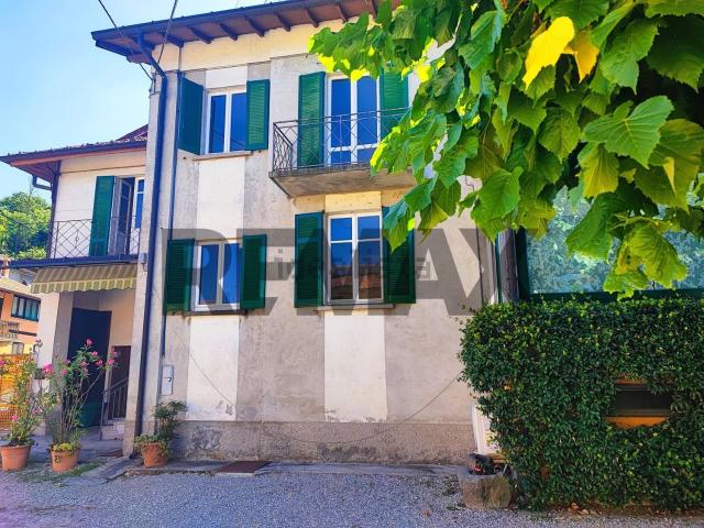 Appartamento in vendita di 133 m² in Via F. Brugnoni, 44