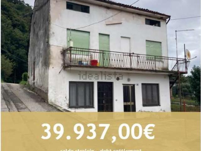 Appartamento in vendita di 133 m² in Via Finotti