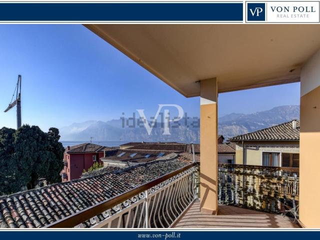 Appartamento in vendita di 133 m² in Via Monti