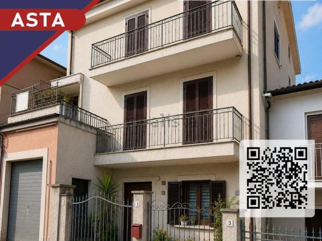 Appartamento in vendita di 133 m² in Via Sardegna, 1