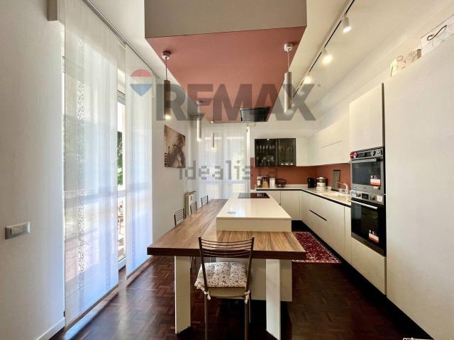 Appartamento in vendita di 133 m² in Via Silvestro Sanvito, 66