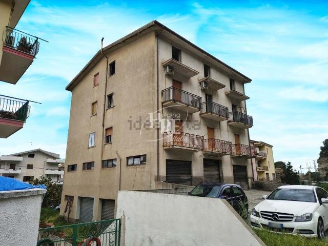 Appartamento in vendita di 133 m² in Via Stazione, 76