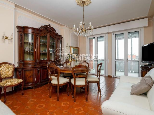 Appartamento in vendita di 133 m² in Via Papa Giovanni XXIII