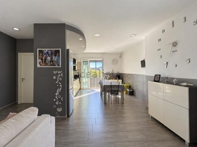 Appartamento in vendita di 133 m² in Via Pisciarelli, 126