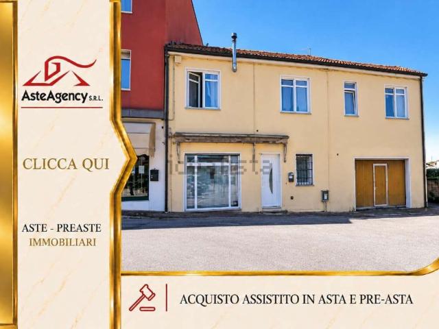 Appartamento in vendita di 133 m² in Via Roma, 29