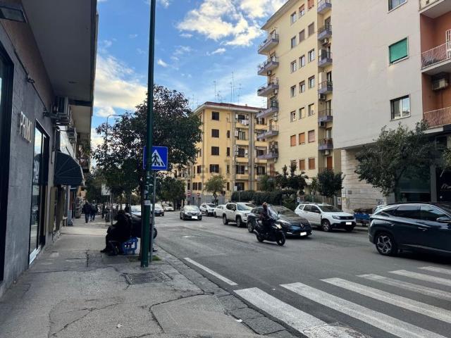 Appartamento in vendita di 133 m² in Via Ugo Niutta
