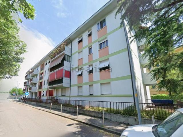 Appartamento in vendita di 133 m² in Via Ugo Zannoni, 1