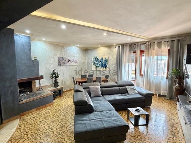 Appartamento in vendita di 133 m² in Via Valsorda