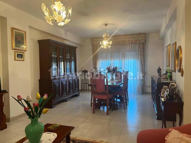 Appartamento in vendita di 133 m² in Via Variante