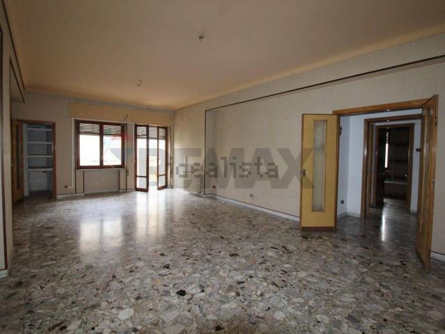 Appartamento in vendita di 133 m² in Viale Leonardo Da Vinci, 24