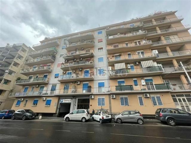 Appartamento in vendita di 134 m² in Via Ammiraglio Caracciolo