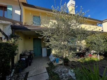 Appartamento in vendita di 134 m² in Via Alessandro Manzoni, 9