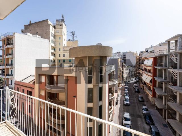 Appartamento in vendita di 134 m² in Via Arrigo Boito, 26